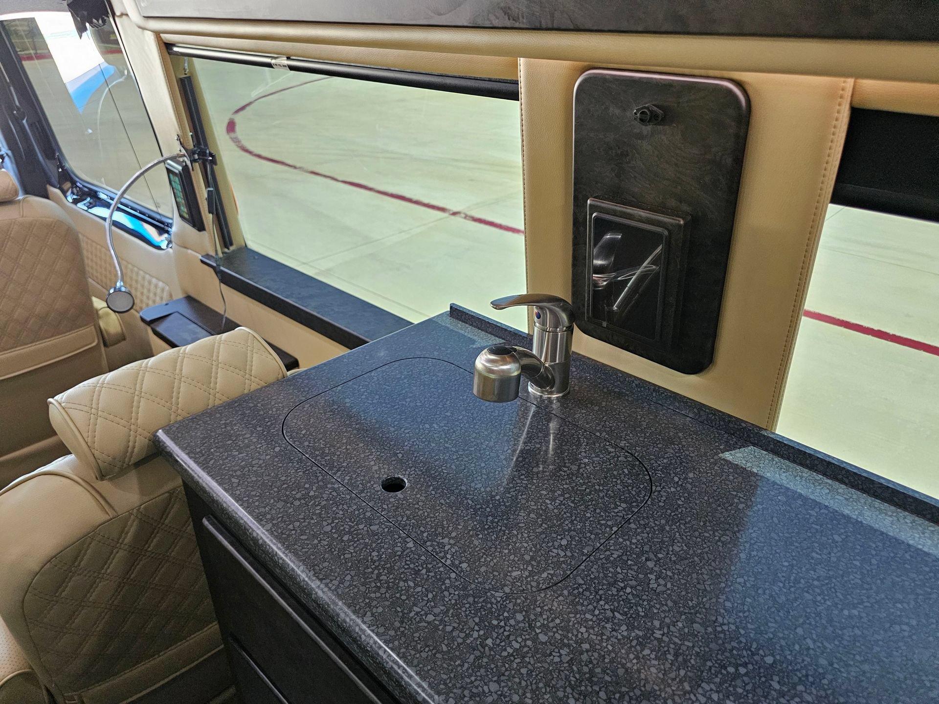 Used 2019 Mercedes-Benz Sprinter 3500 image 43