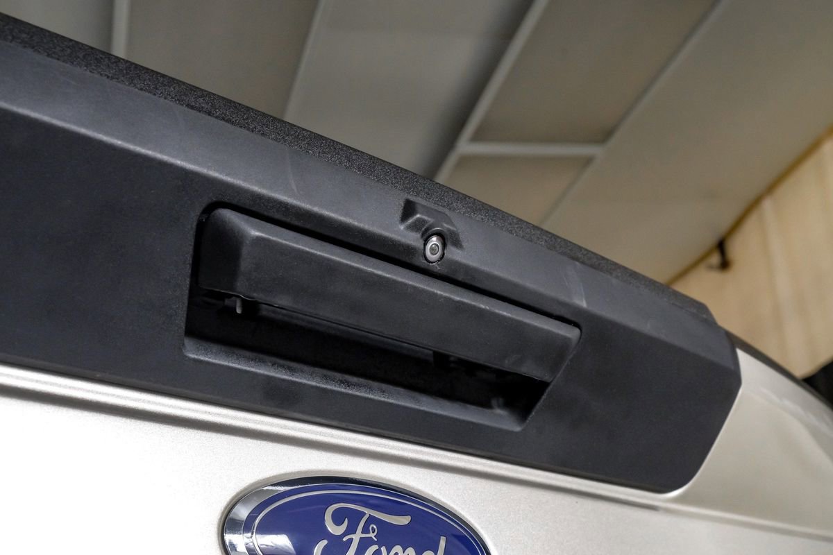 Used 2017 Ford F250 Lariat w/ Chrome Package image 46