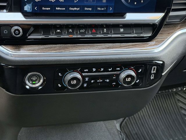 Used 2023 Chevrolet Silverado 1500 LT AWD/4WD image 18