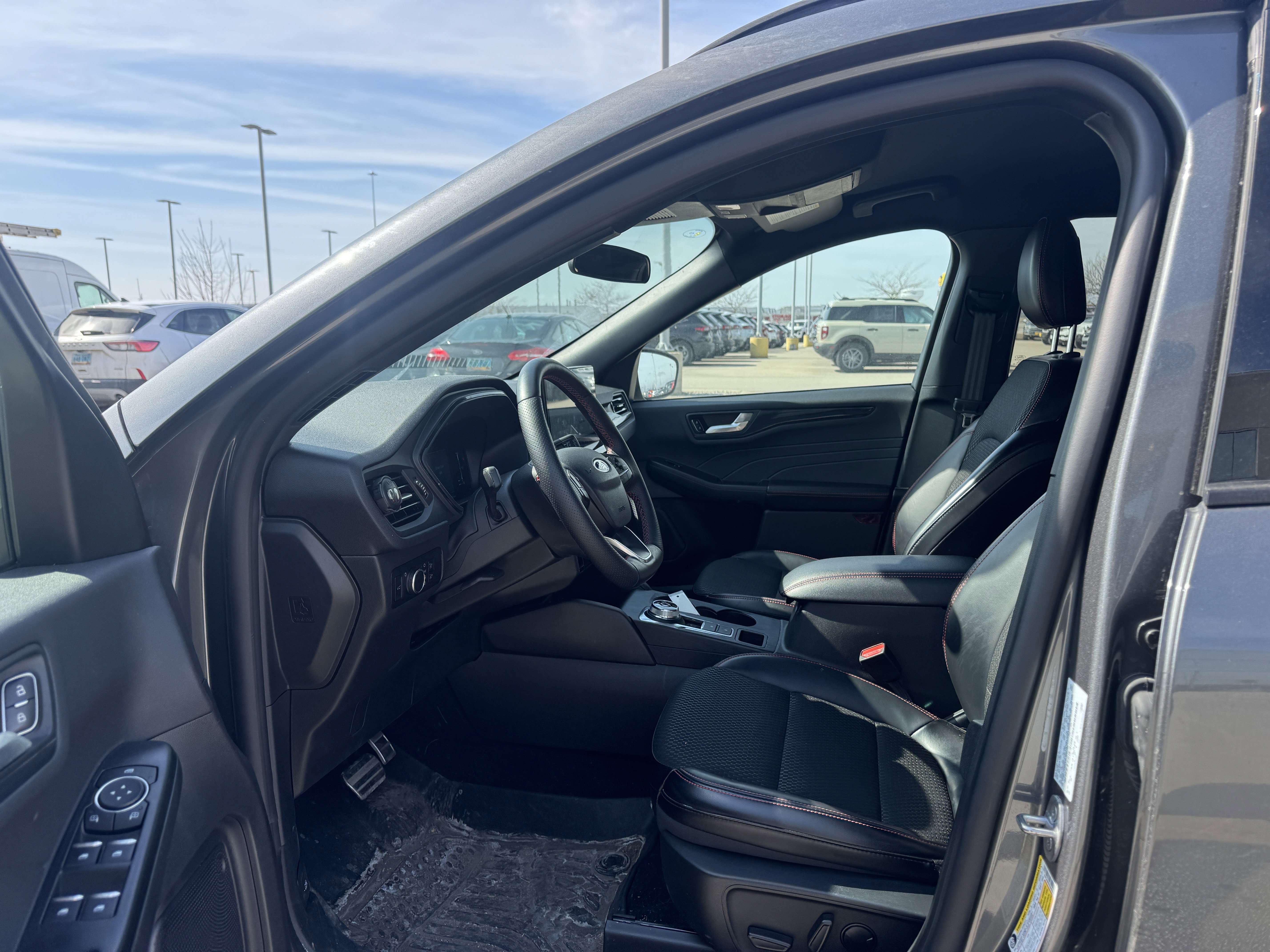 Used 2024 Ford Escape ST-Line w/ Tech Pack #1 image 5