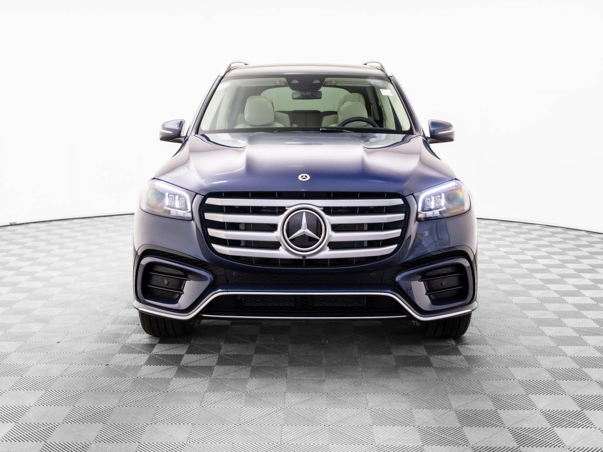 New 2026 Mercedes-Benz GLS 450 4MATIC image 10