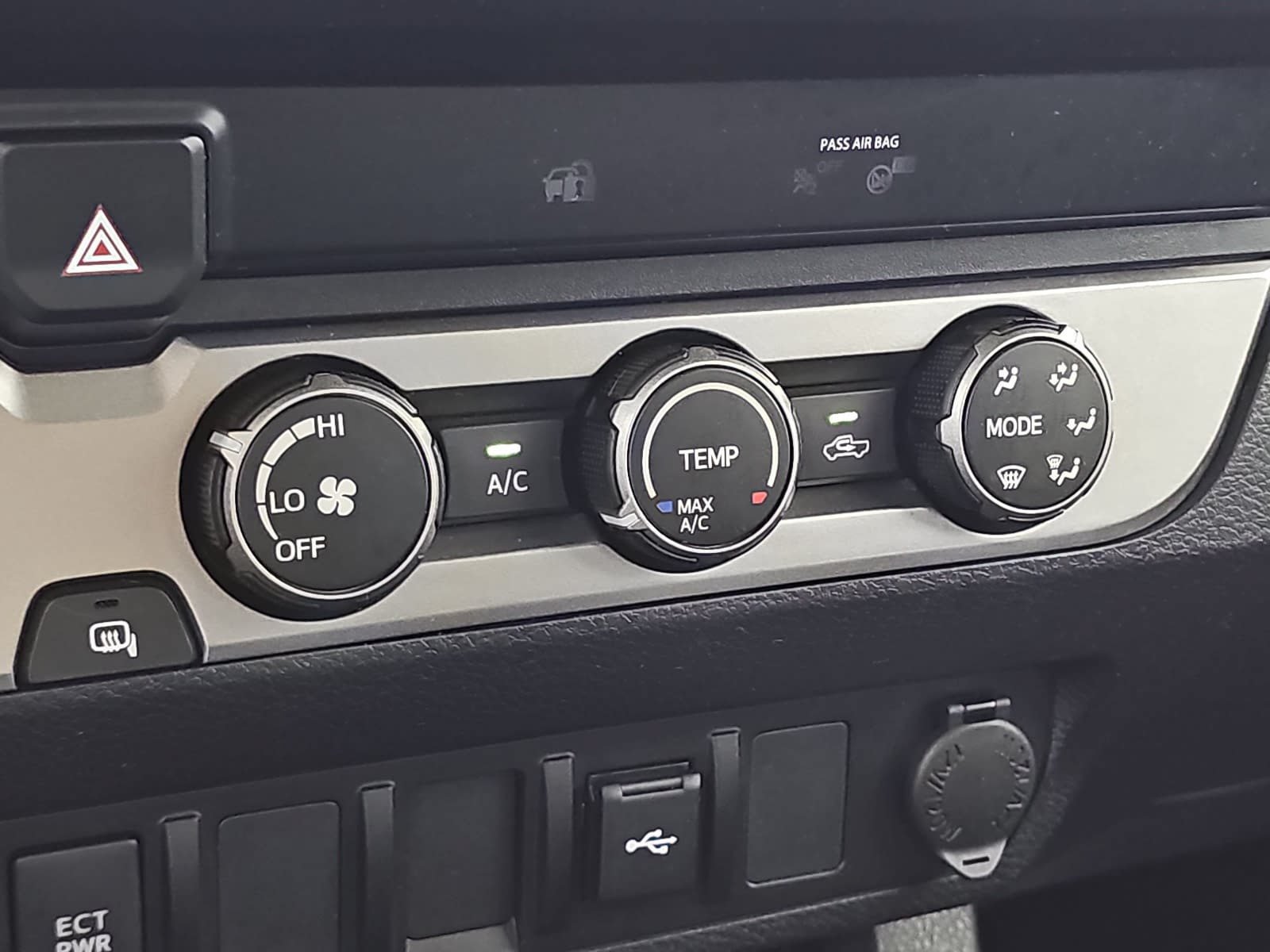 Used 2023 Toyota Tacoma SR RWD image 20