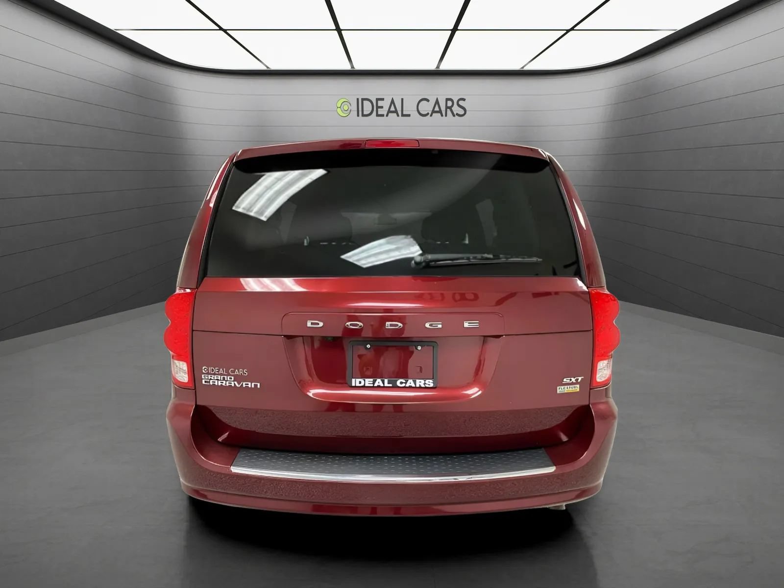 Used 2019 Dodge Grand Caravan SXT FWD image 6