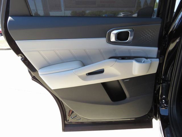 Used 2023 Kia Sorento SX Prestige image 18