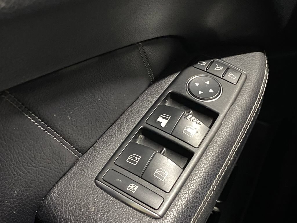 Used 2013 Mercedes-Benz GL 450 4MATIC image 10
