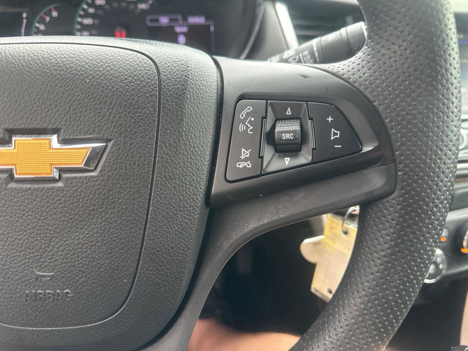 Used 2020 Chevrolet Trax LS FWD image 21