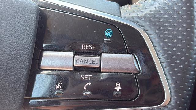 Used 2023 Nissan Ariya AWD image 18