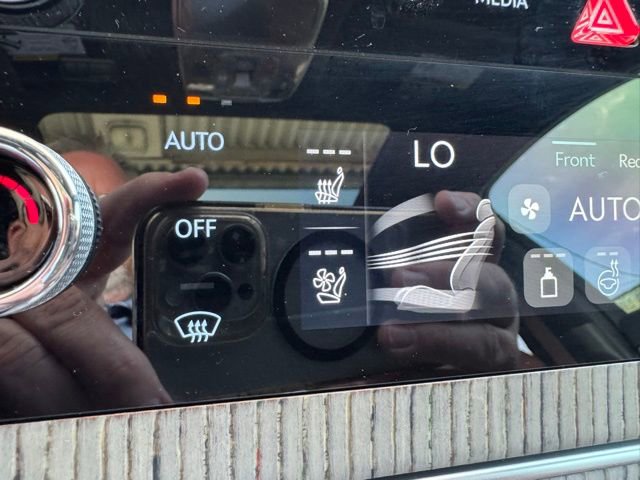 Used 2025 Genesis GV80 3.5T Prestige image 12