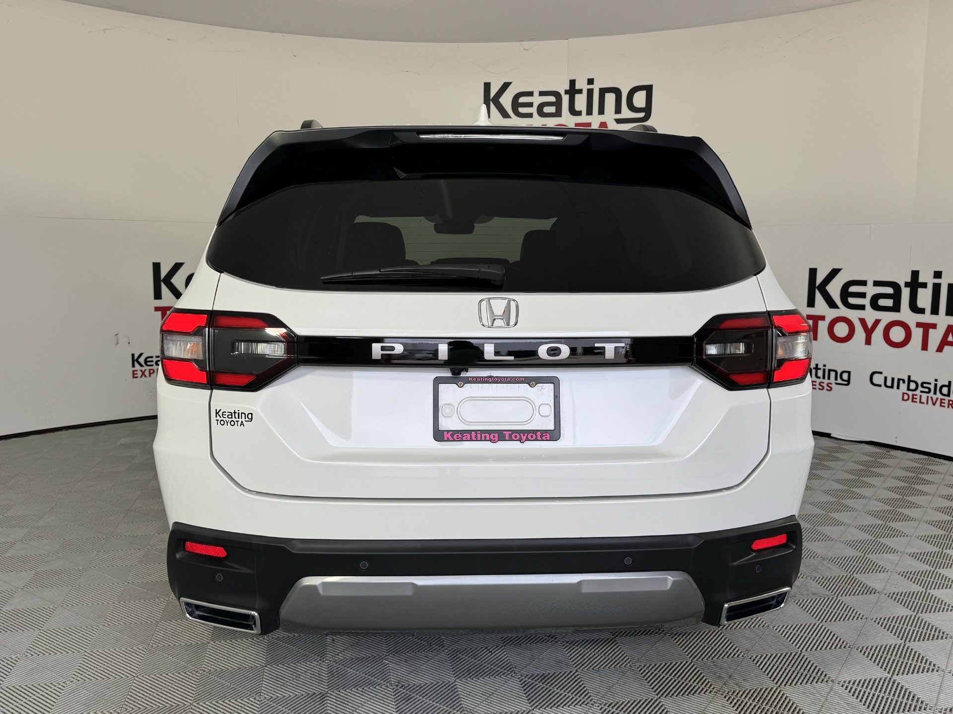 Used 2026 Honda Pilot EX-L image 6