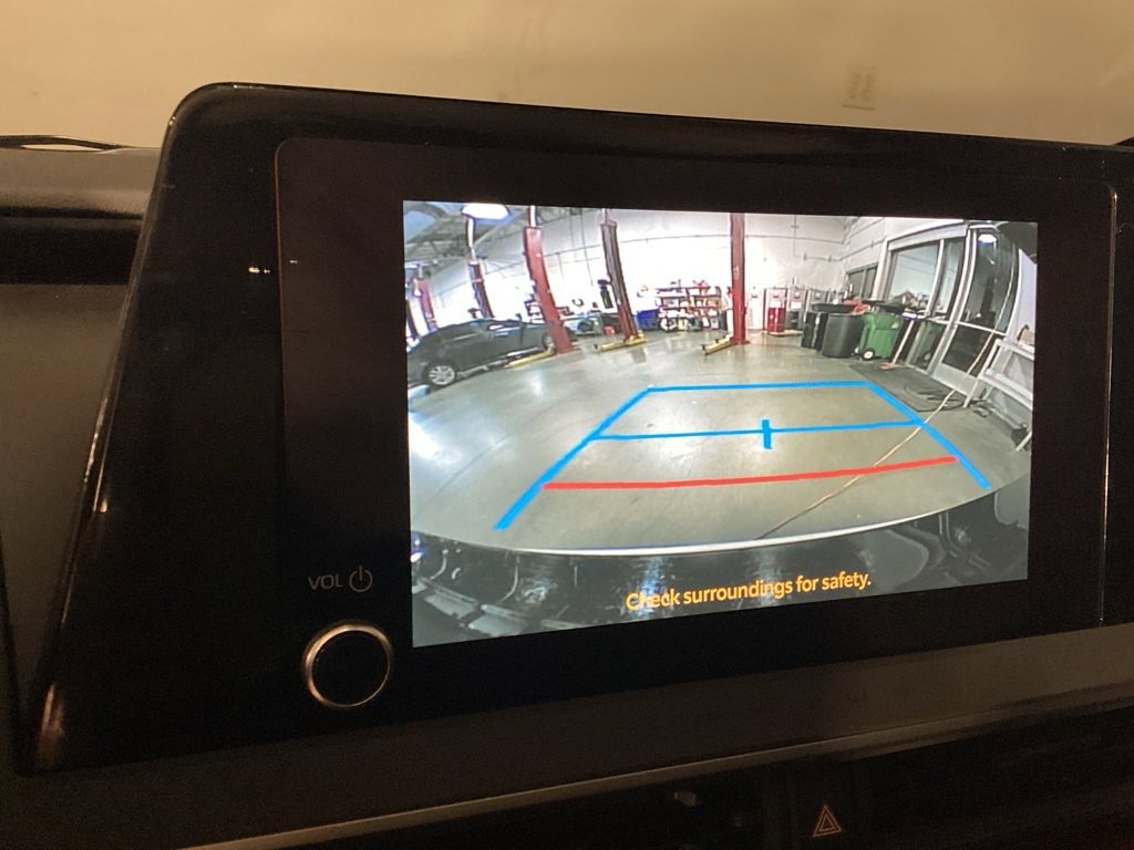 Used 2024 Toyota Prius Prime SE image 13