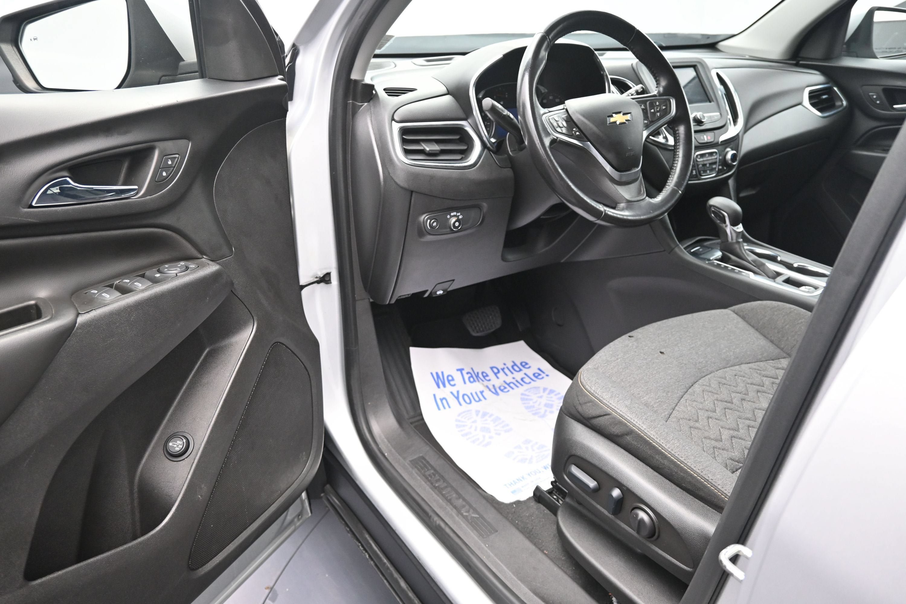 Used 2022 Chevrolet Equinox LT AWD/4WD image 10