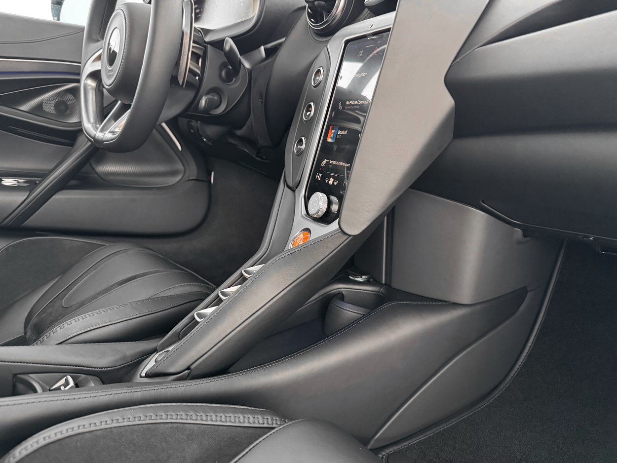 New 2026 McLaren 750S Spider RWD image 28