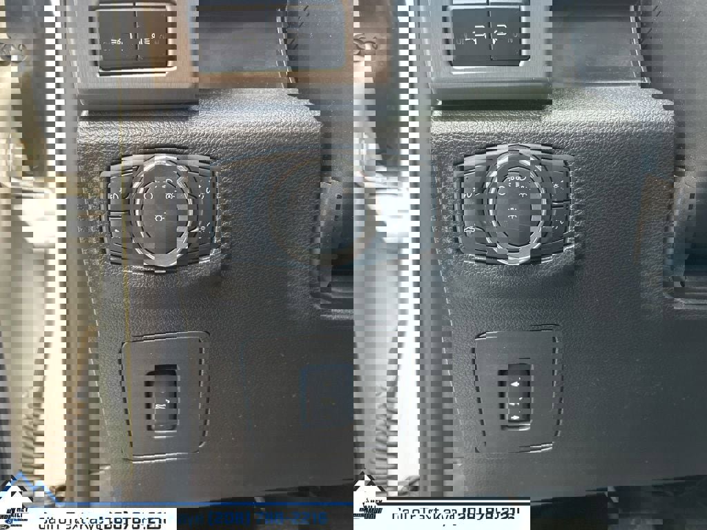 Used 2015 Ford F150 Platinum w/ Technology Package image 25