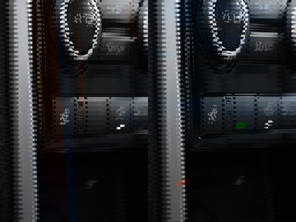 Used 2022 Subaru Ascent Limited w/ Technology Package image 41