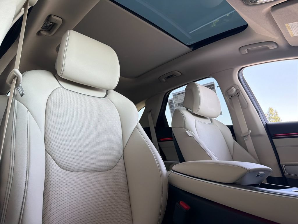 New 2026 Genesis GV70 2.5T Select AWD/4WD image 17