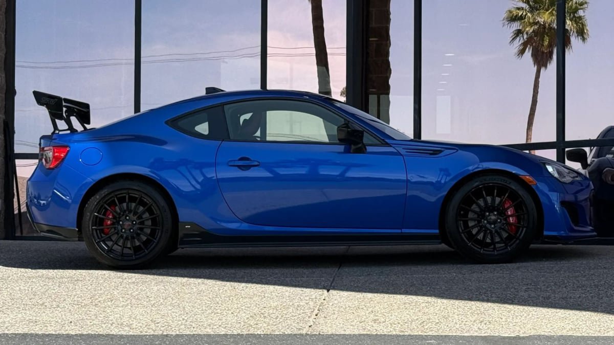 Used 2018 Subaru BRZ tS w/ Popular Package #3 RWD image 17