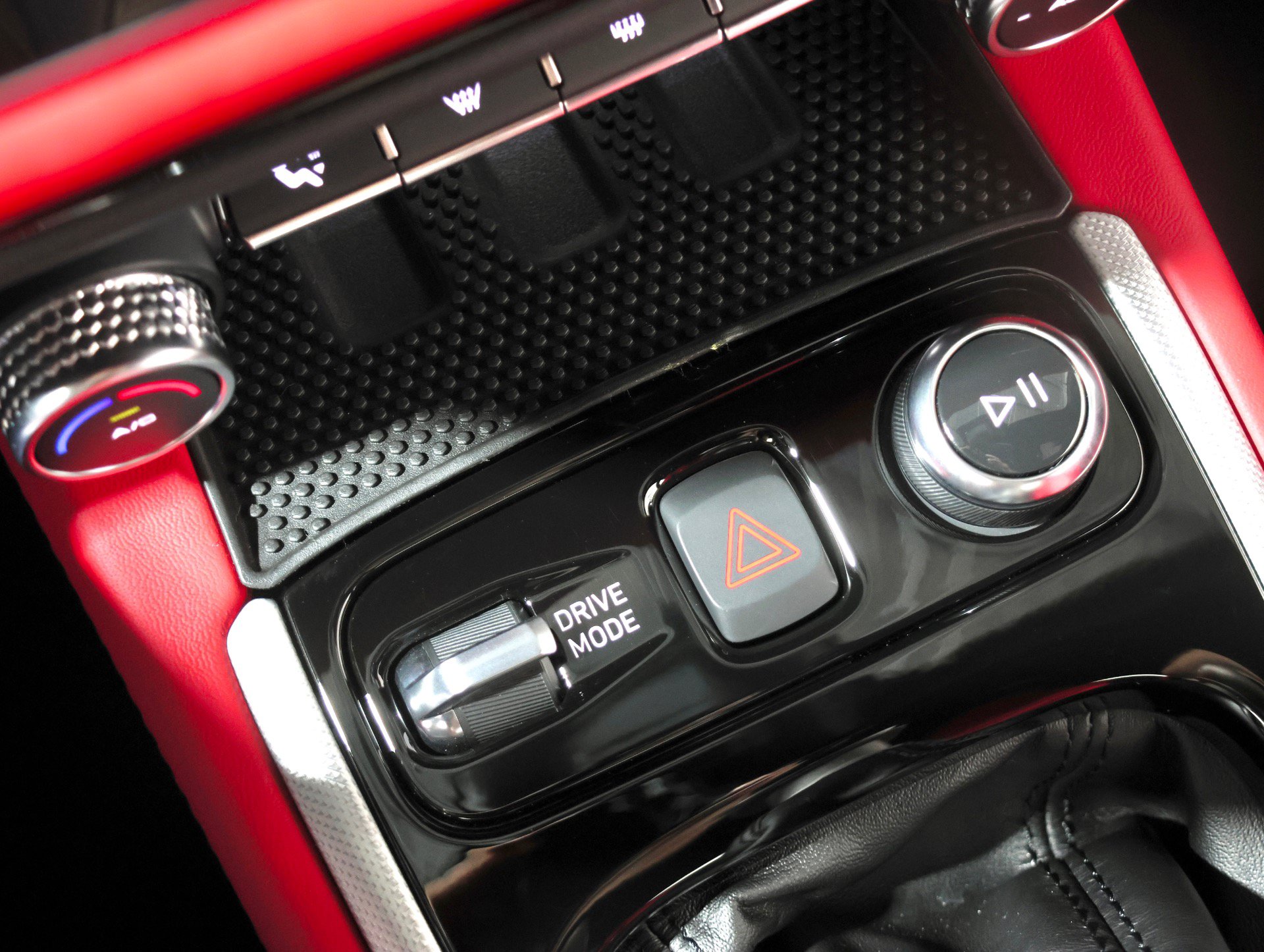 Used 2026 Lotus Emira RWD image 17