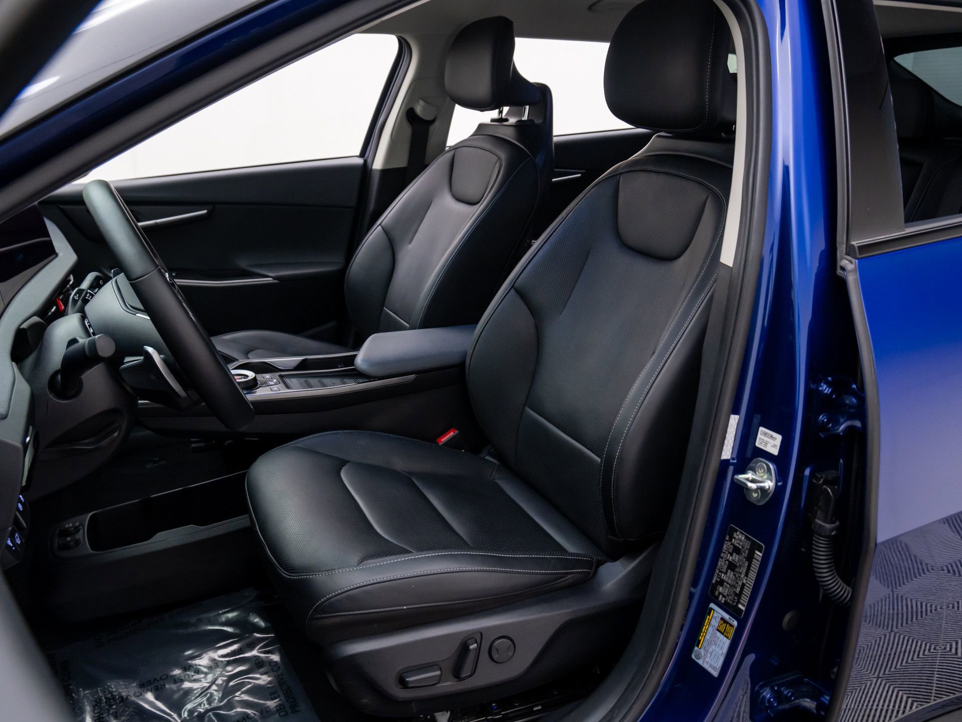 Used 2022 Kia EV6 Wind image 17