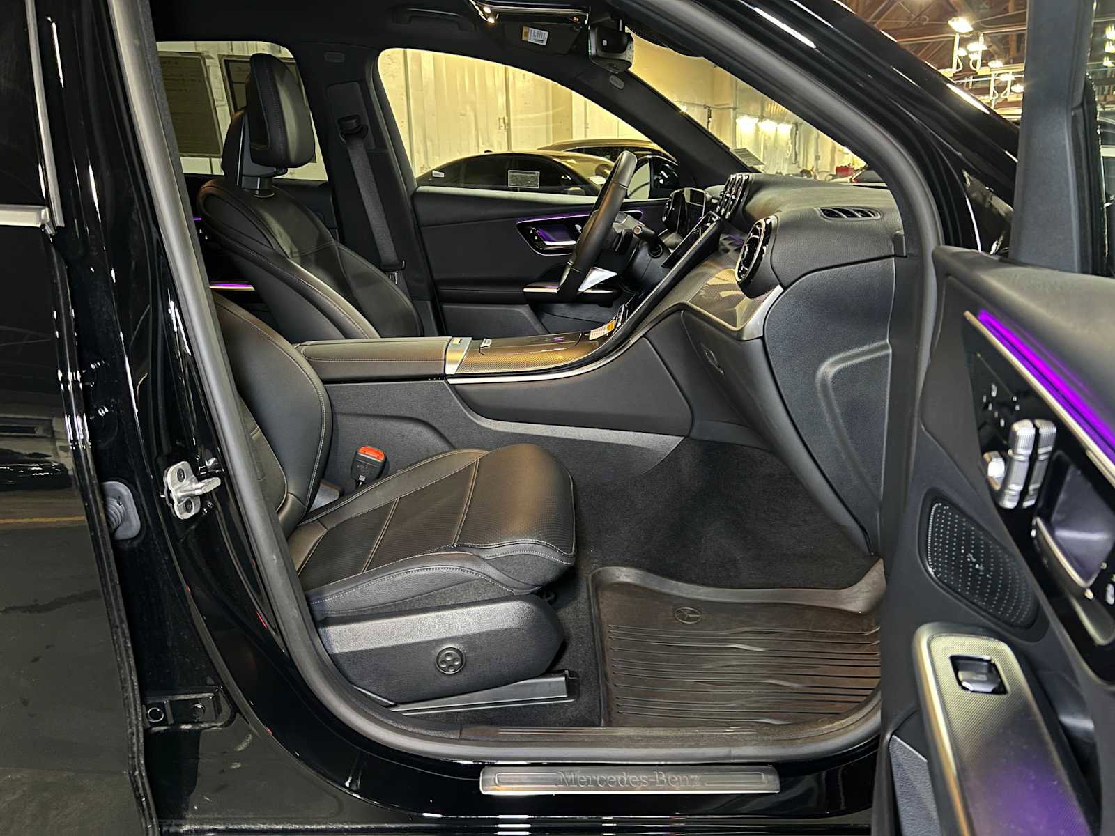 Certified 2025 Mercedes-Benz GLC 300 4MATIC image 13