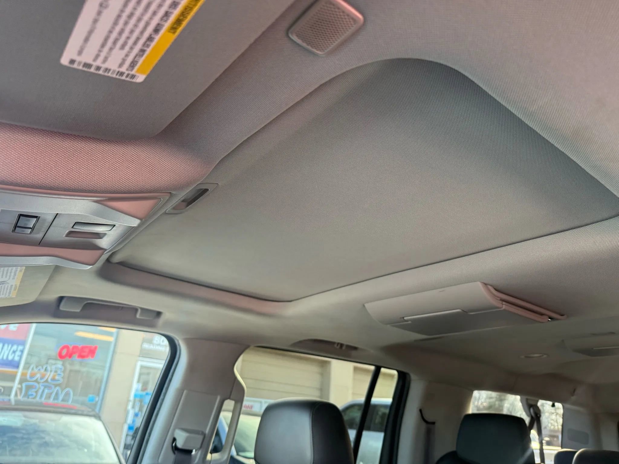 Used 2017 Cadillac Escalade ESV Luxury image 15