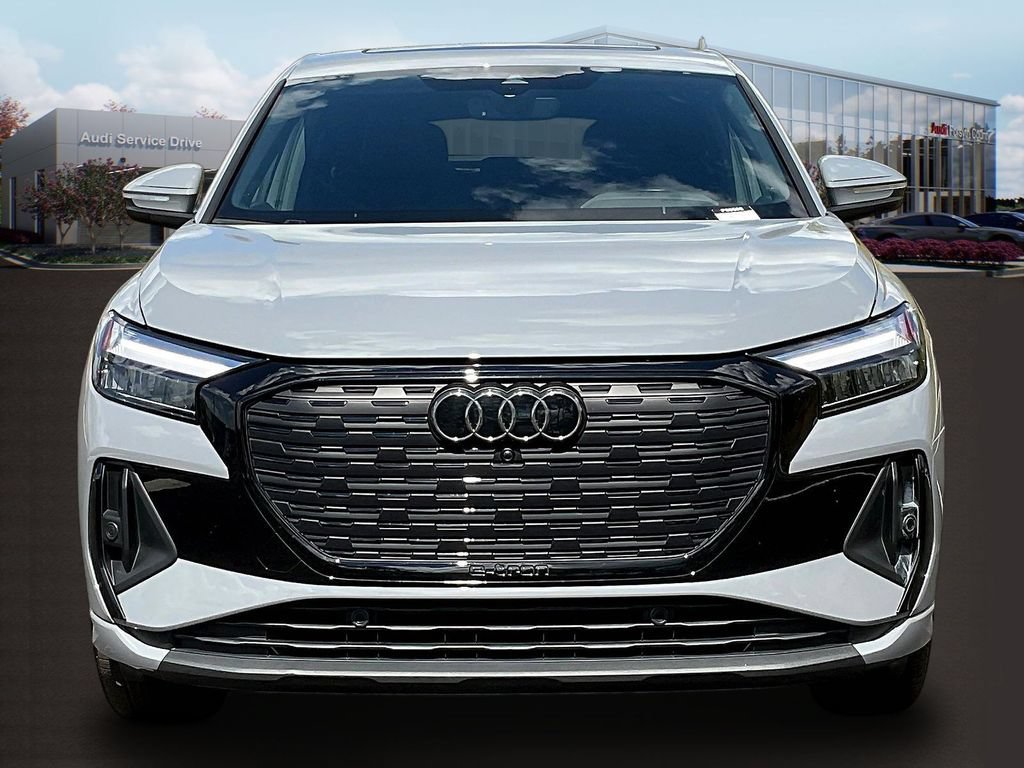 Used 2024 Audi Q4 e-tron Premium Plus w/ Premium Plus AWD/4WD image 2
