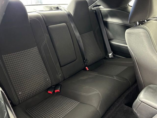 Used 2017 Dodge Challenger R/T image 10