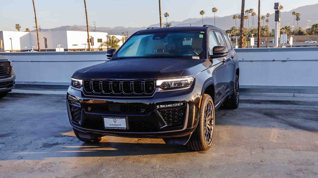 New 2026 Jeep Grand Cherokee L Summit AWD/4WD image 4