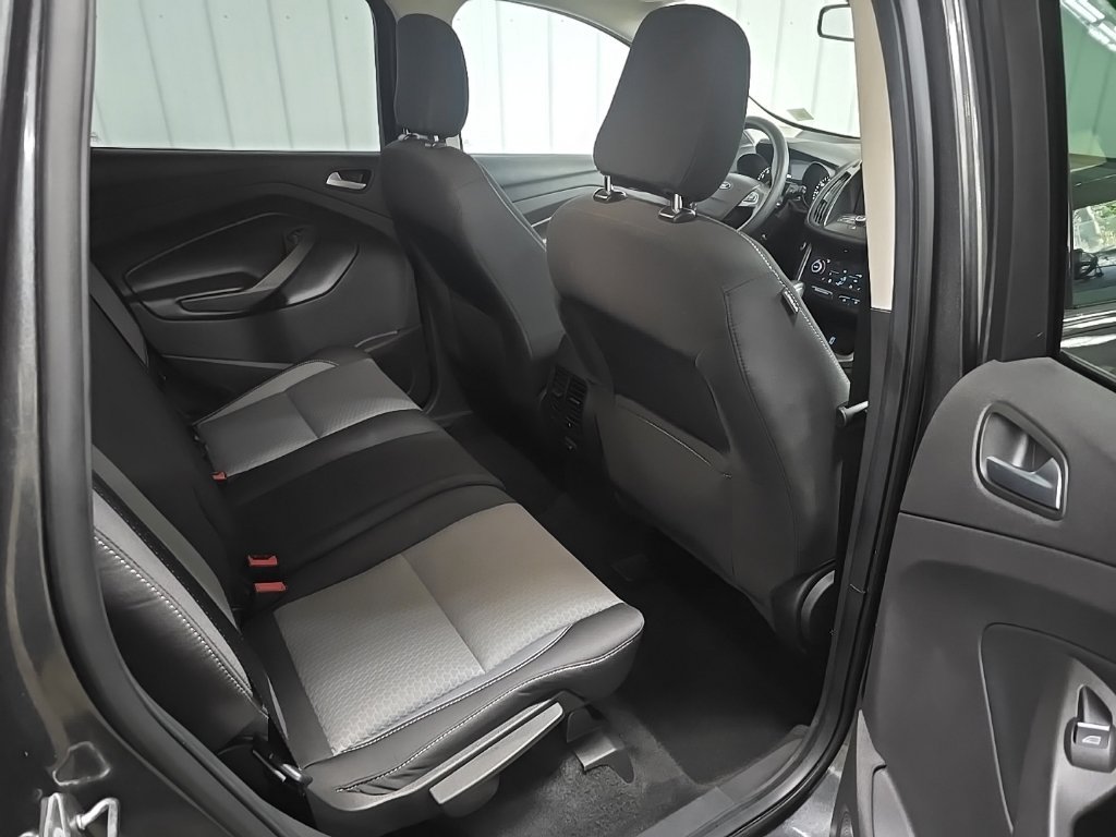 Used 2019 Ford Escape SE AWD/4WD image 17