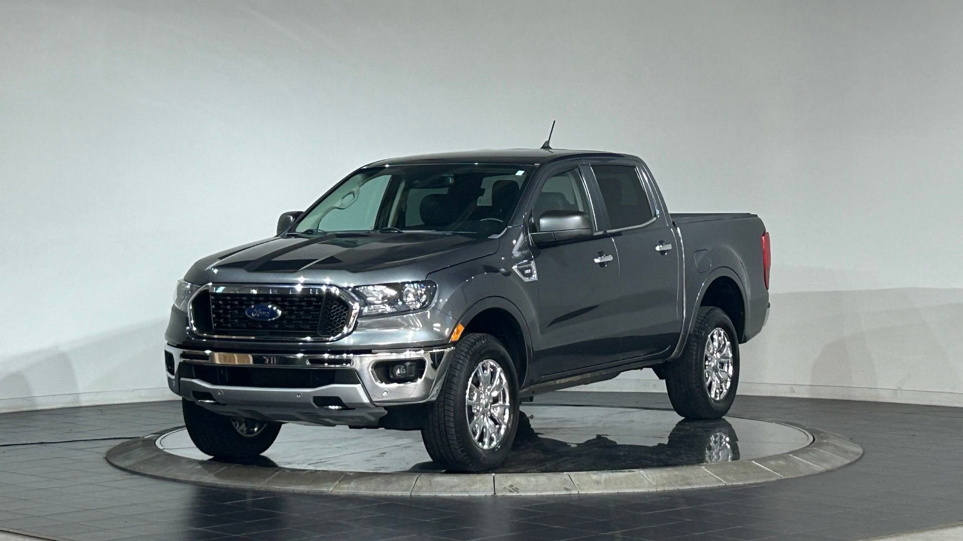 Used 2019 Ford Ranger XLT w/ Equipment Group 302A Luxury AWD/4WD image 5