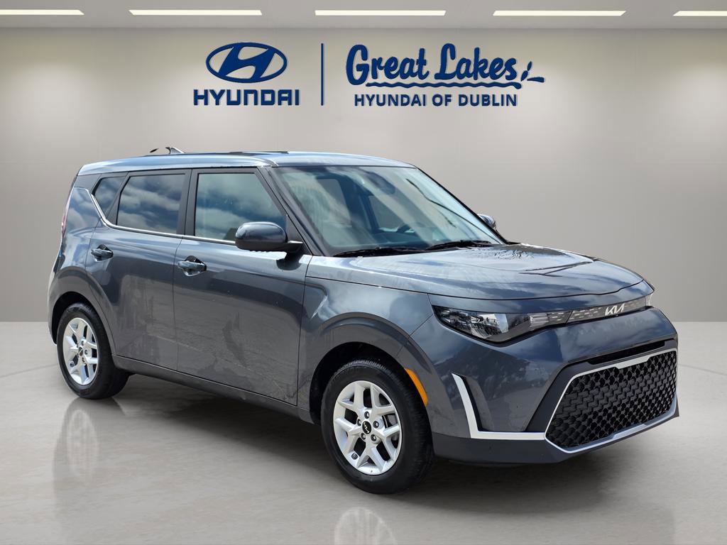 Used 2025 Kia Soul LX FWD image 7