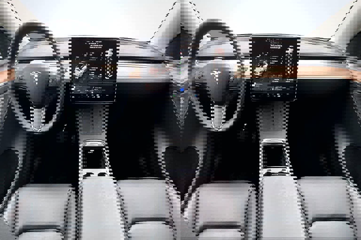 Used 2023 Tesla Model Y Long Range image 10