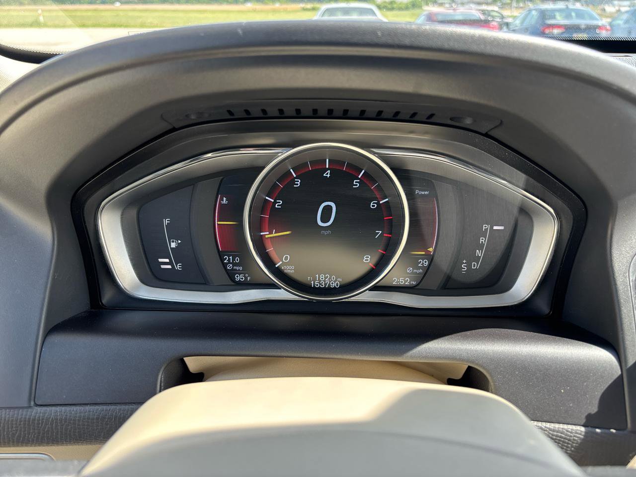 Used 2016 Volvo XC60 T5 Premier w/ Proximity Package image 14