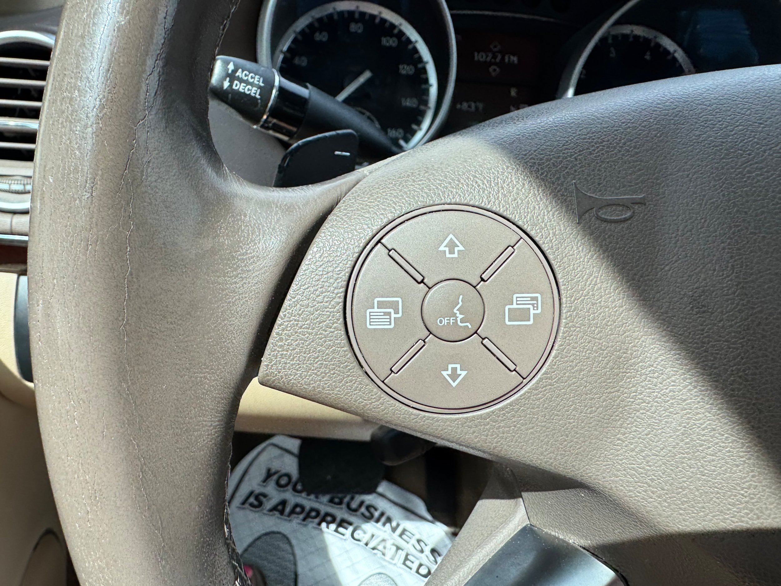 Used 2012 Mercedes-Benz GL 450 4MATIC image 15
