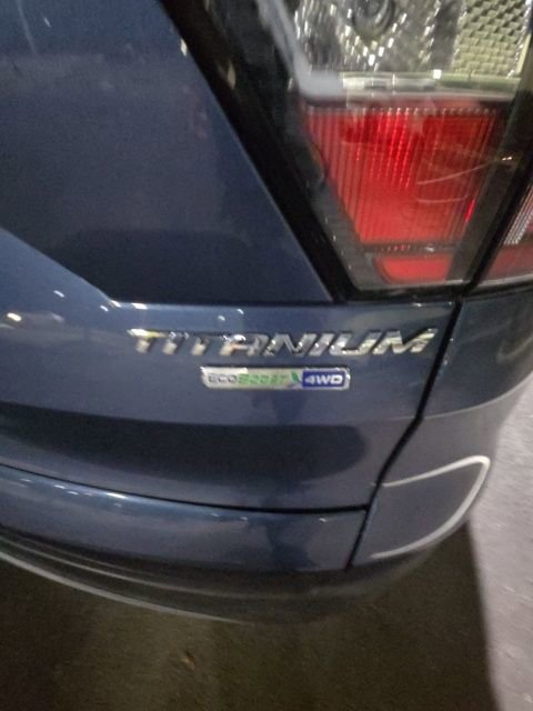 Used 2018 Ford Escape Titanium w/ Ford Safe & Smart Package image 12