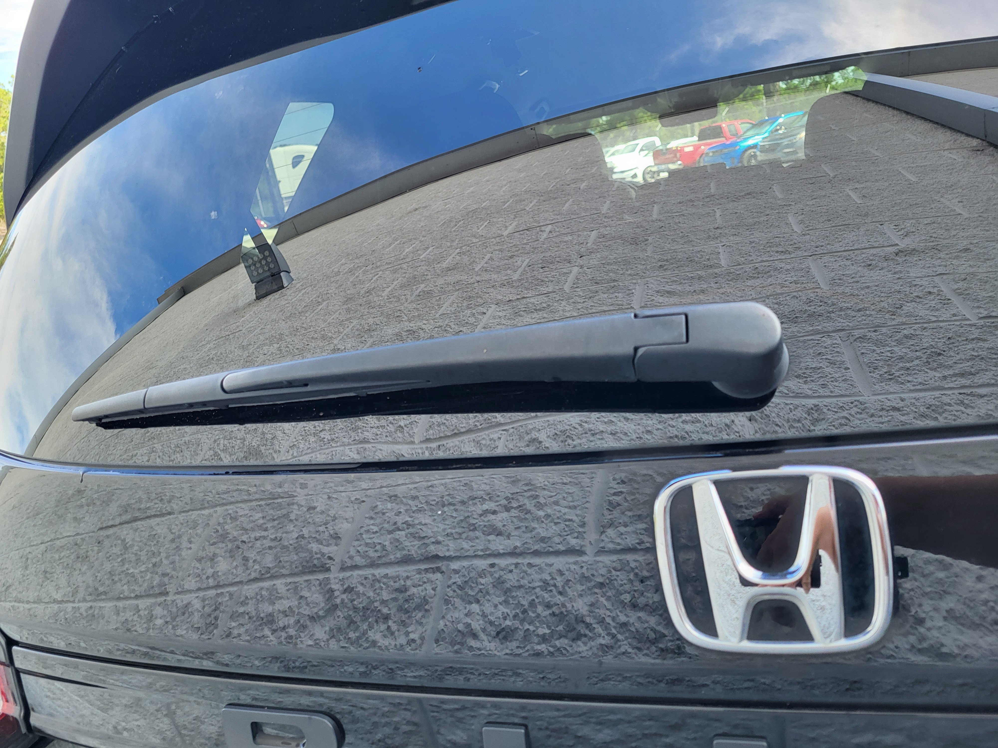 Used 2025 Honda Pilot EX-L image 7