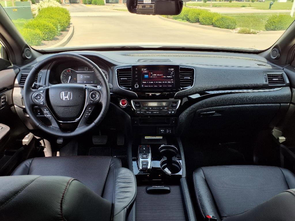 Used 2023 Honda Ridgeline Black Edition image 9