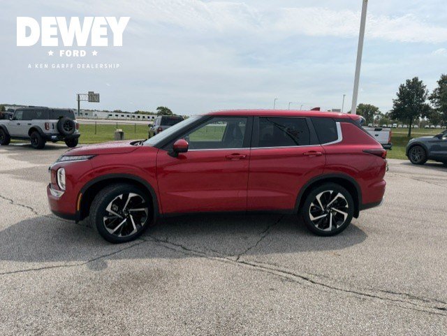 Used 2023 Mitsubishi Outlander SE Black Edition AWD/4WD image 5