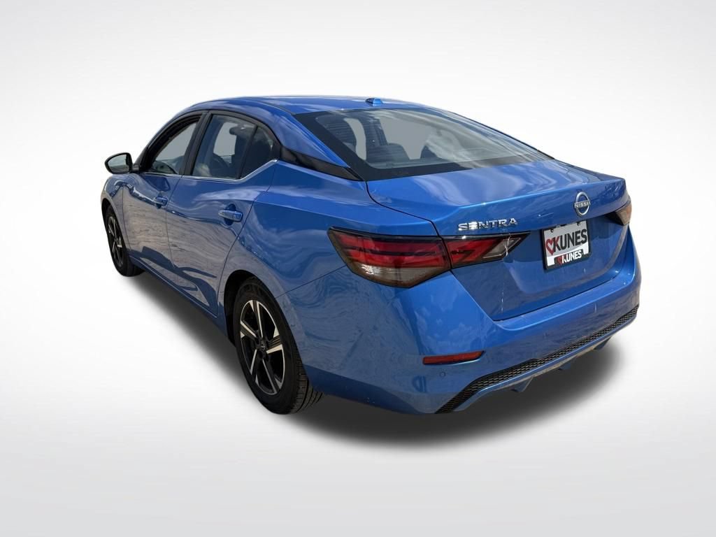 Used 2025 Nissan Sentra SV FWD image 9