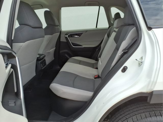 Used 2022 Toyota RAV4 XLE AWD/4WD image 22