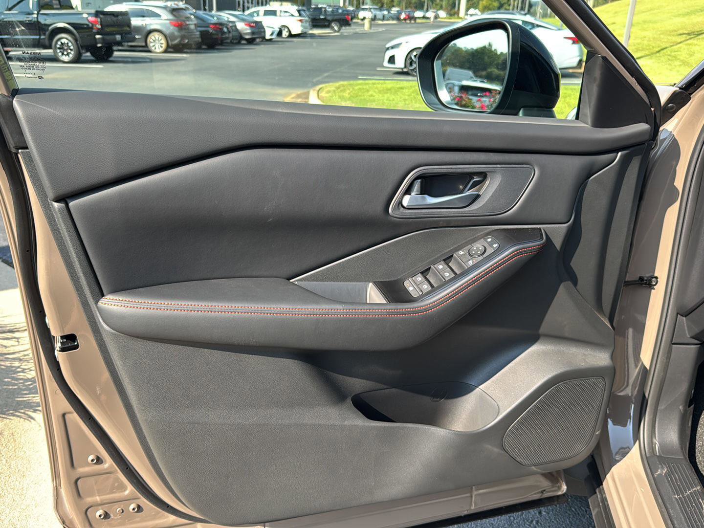New 2026 Nissan Rogue SV image 14