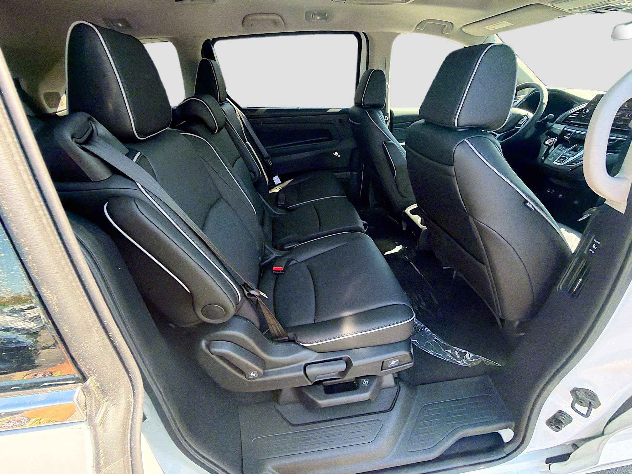 New 2026 Honda Odyssey Elite image 23