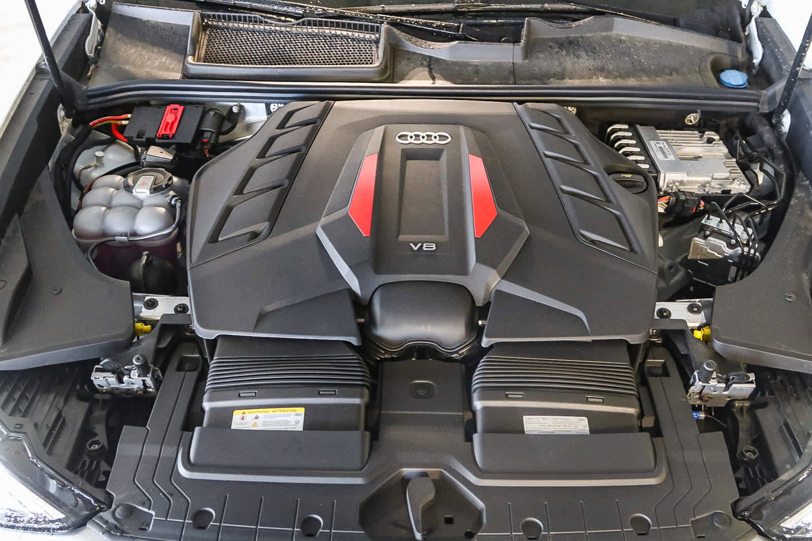 New 2025 Audi SQ8 Premium Plus image 27