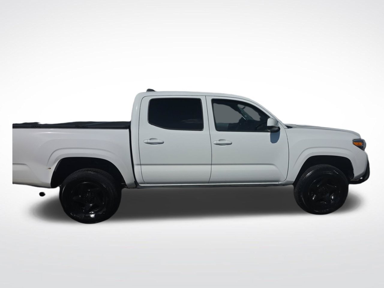 Used 2020 Toyota Tacoma SR AWD/4WD image 8