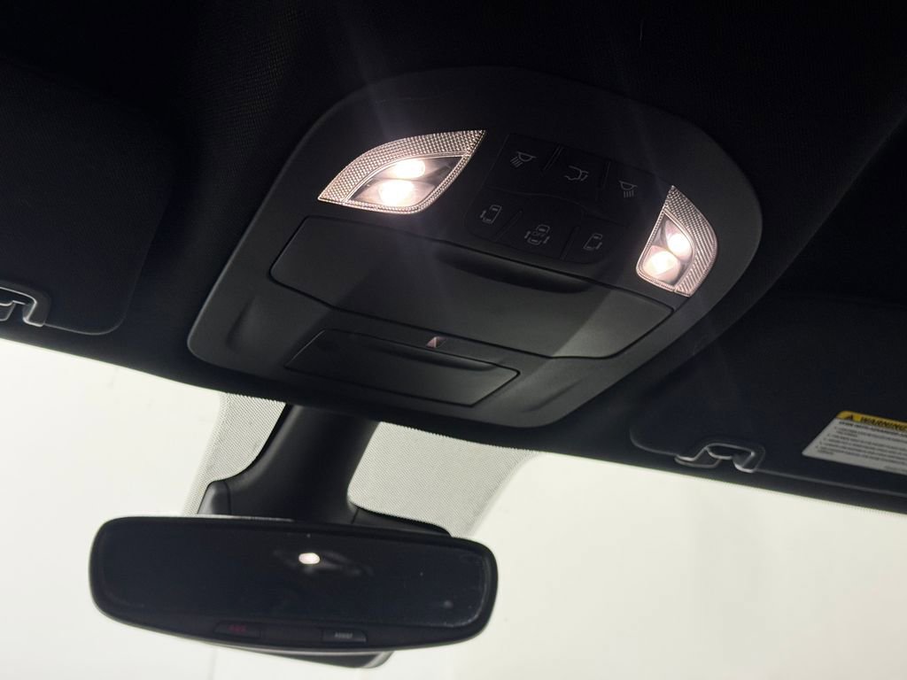 Used 2025 Chrysler Pacifica Select FWD image 32