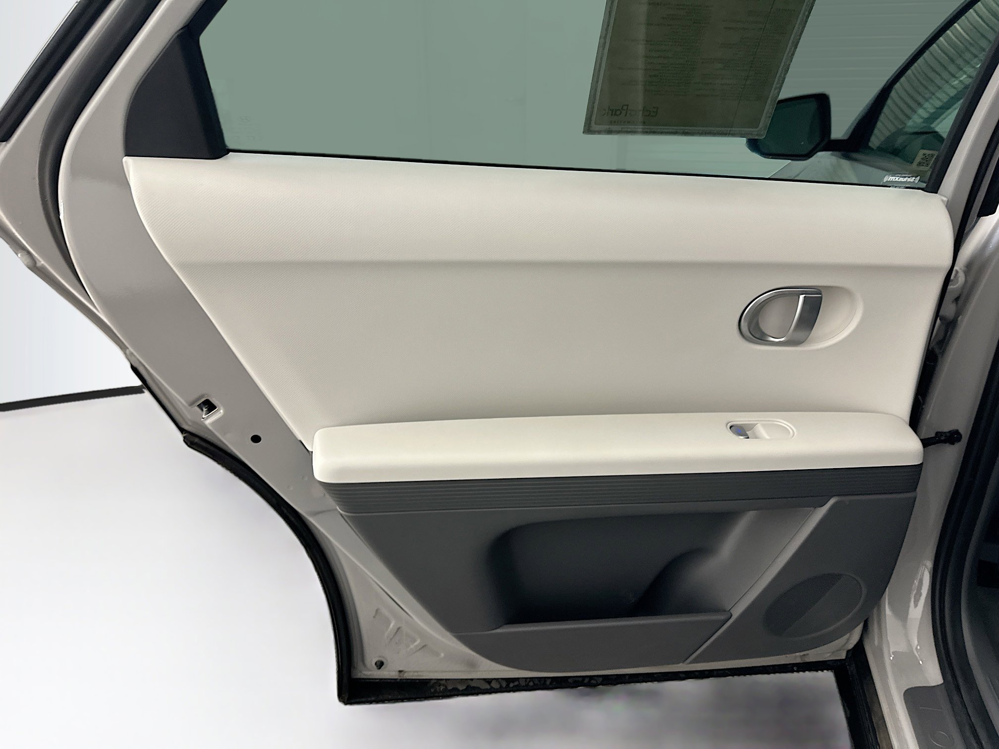 Used 2024 Hyundai Ioniq 5 SEL image 27