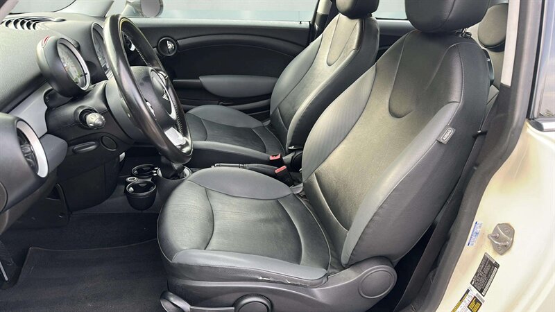 Used 2010 MINI Cooper Hardtop FWD image 18