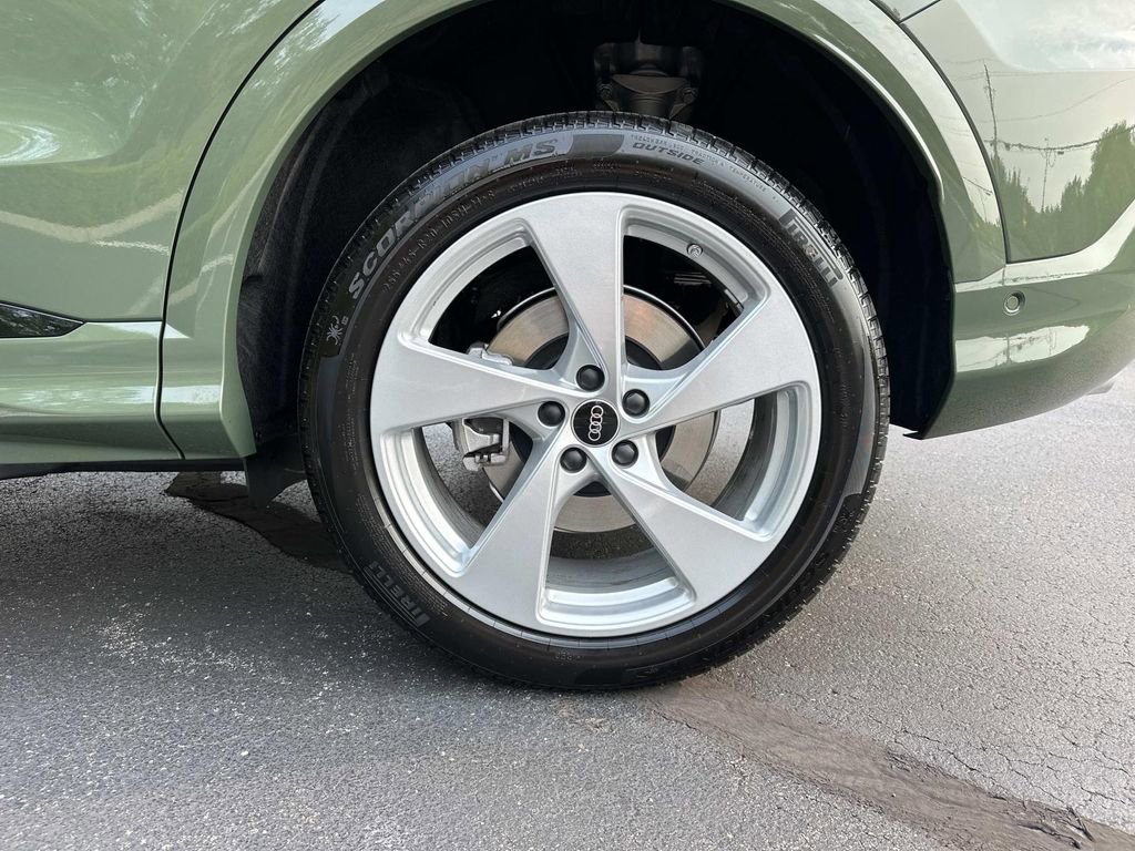 New 2025 Audi Q5 2.0T Premium Plus image 10