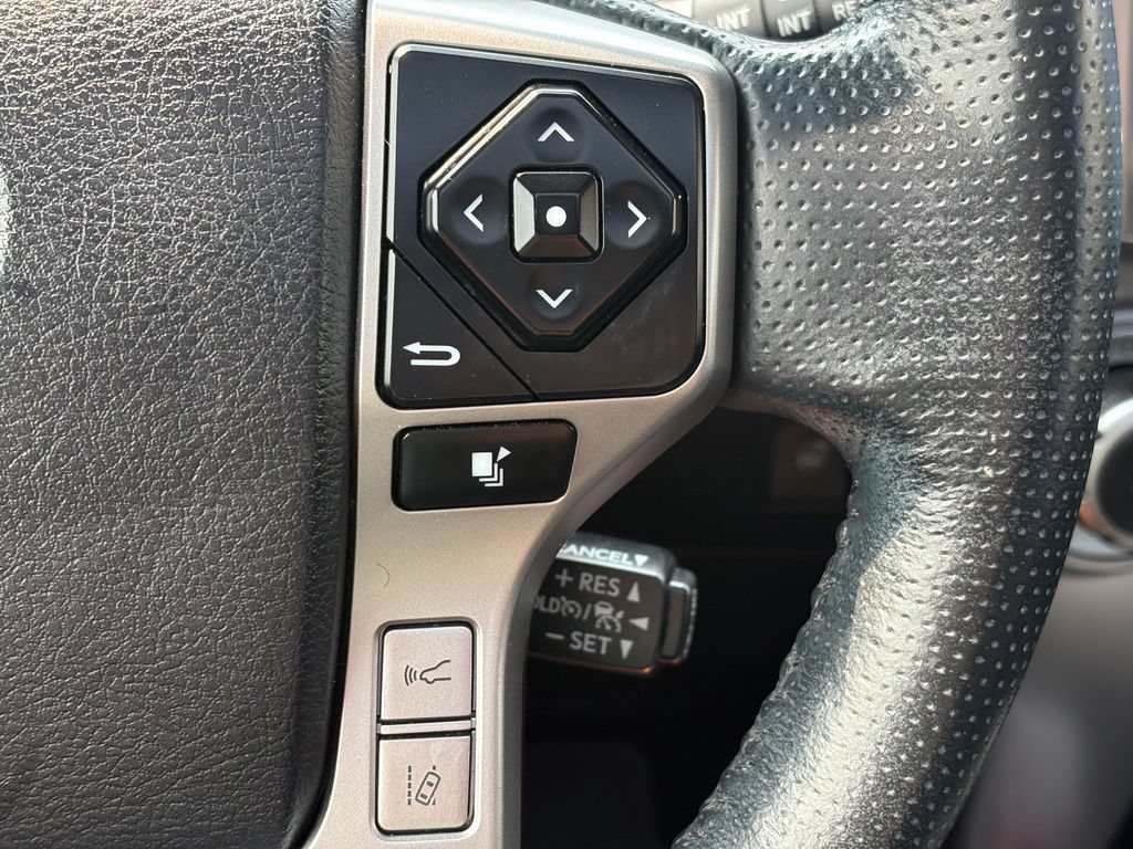 Used 2023 Toyota 4Runner Limited AWD/4WD image 8