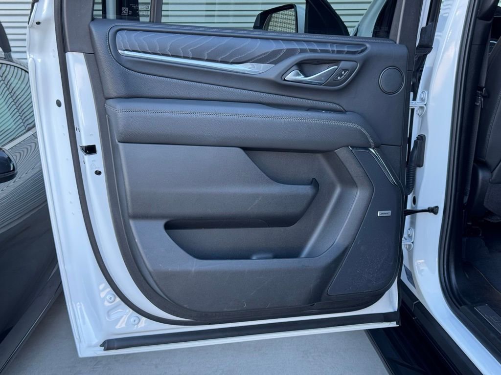 Used 2024 GMC Yukon XL Denali image 27