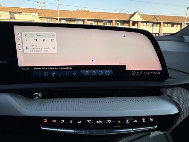 Certified 2025 Cadillac Optiq Sport 2 w/ LPO, Floor Liner Package AWD/4WD image 42